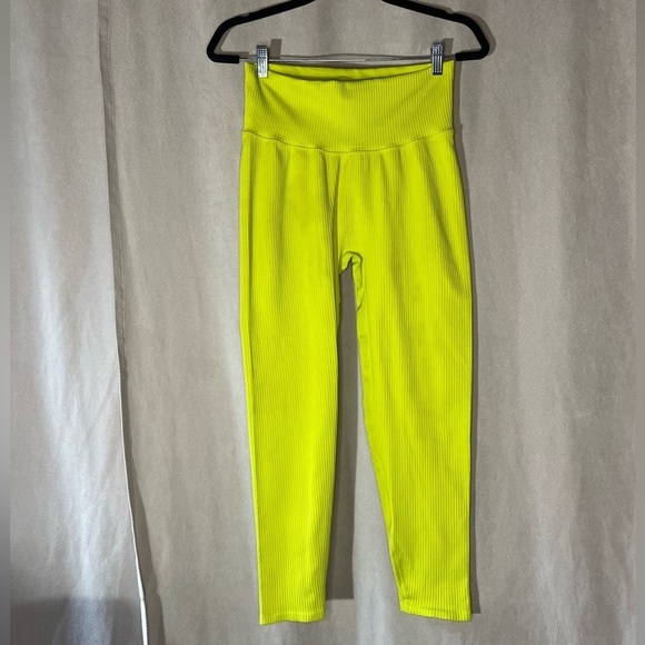 Good American Seamless Ribbed High Waist Legging - Size 3/4 (L/XL) in Lemon Lime - Picture 3 of 14